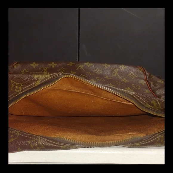 Louis Vuitton Messenger Bag LV Monogram Crossbody Bag LV Messenger Bag Authentic